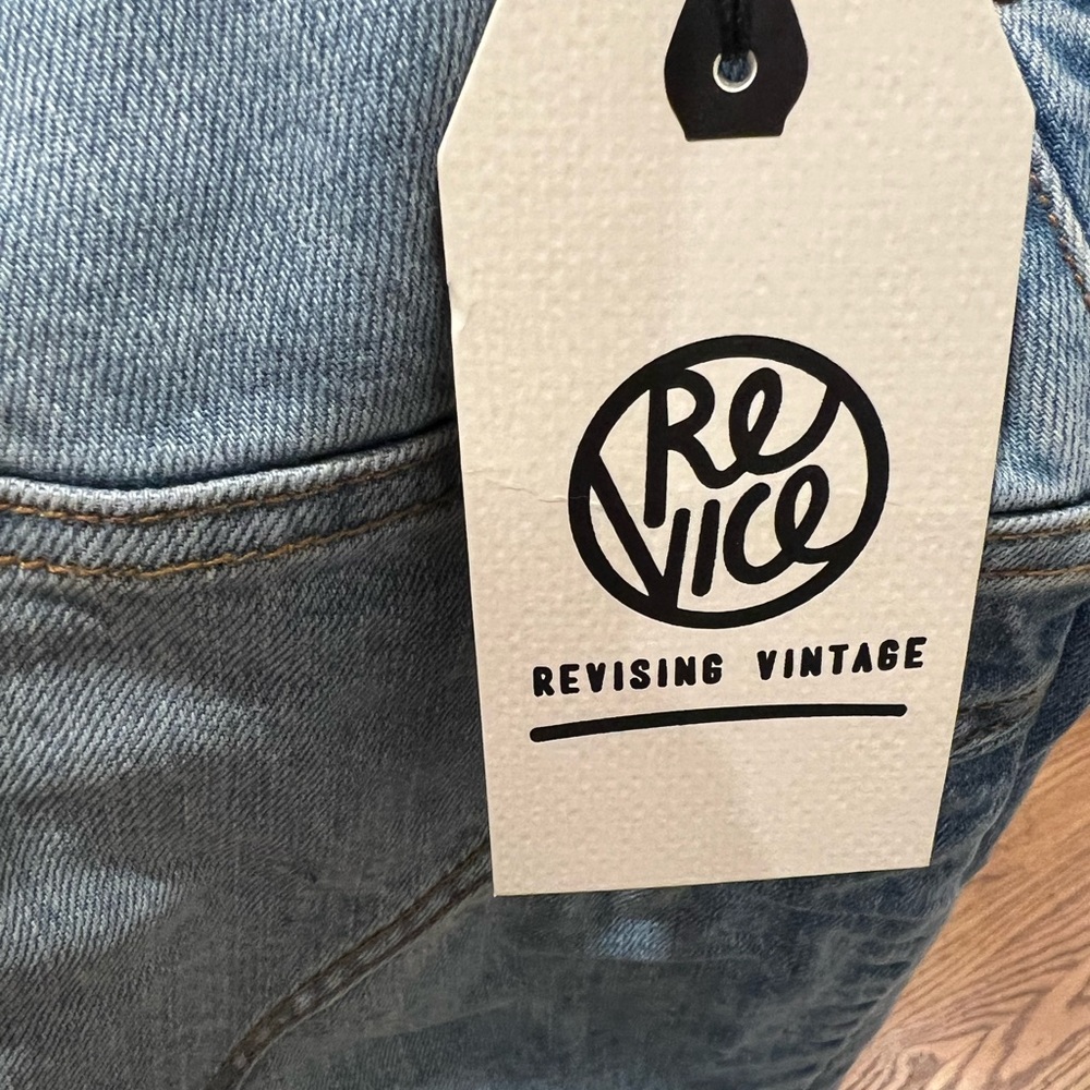NWT The INFAMOUS Revice Venus (Star Backside) Flare Jeans - Picture 6 of 7